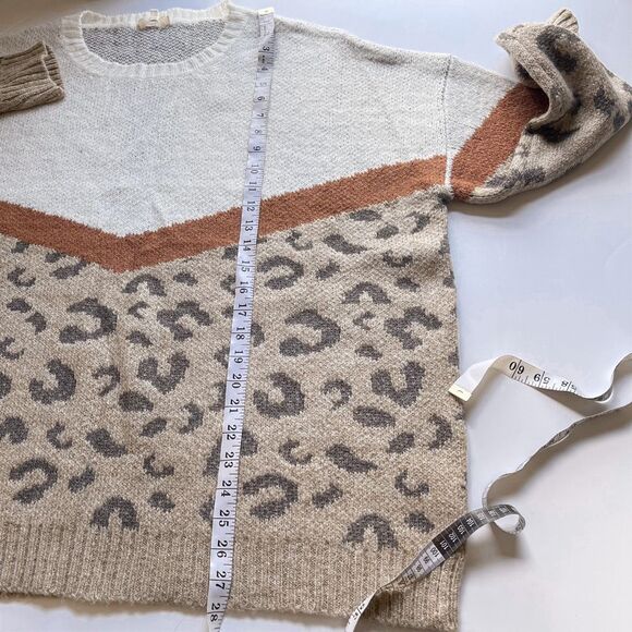 Easel Cheetah Crewneck Sweater Size 2X - Picture 7 of 7